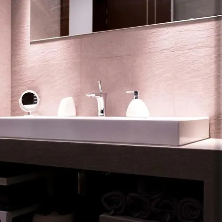 Toolio Apartment