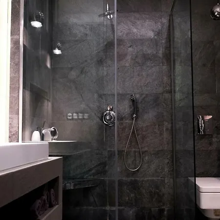 Toolio Apartment *